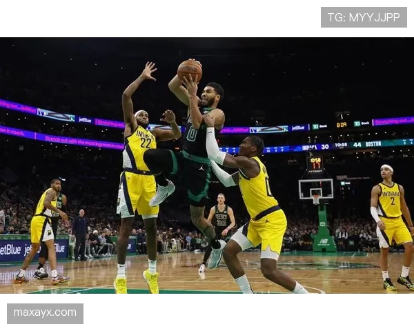 加内特利用高效挡拆提升防守转换速度 主导球队攻防节奏变化