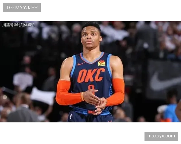 拉塞尔护筐压制威尔特防守影响力胜于得分